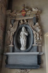 gilston_st_mary040514_6