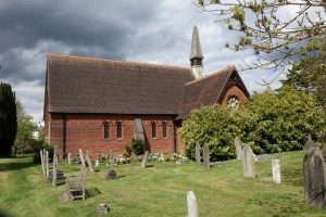 hertford_heath_holy_trinity300415_32