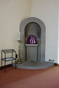 welwyn_garden_city_our-lady_queen-of-apostles221216_16