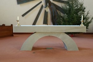 welwyn_garden_city_our-lady_queen-of-apostles221216_34