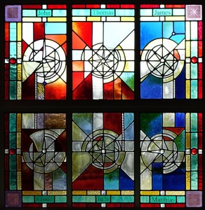 welwyn_garden_city_our-lady_queen-of-apostles221216_6