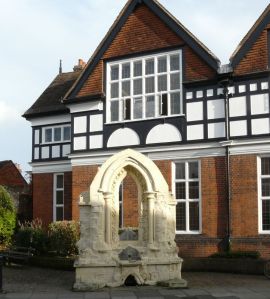 hertford_st_mary_the_less251013_3