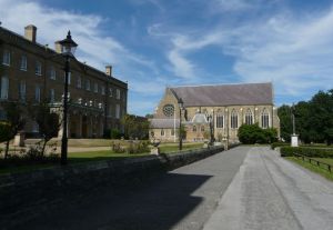 old_hall_green_st_edmunds_college_chapel080912_