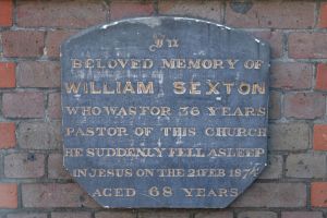 tring_high_street_baptist101114_