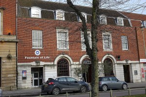 welwyn_garden_city_fountain_of_life020215_1