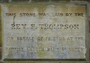 breachwood_green_baptist130415_13