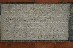 breachwood_green_baptist130415_23