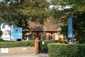 bushey_st_margaret_school_chapel150916_3